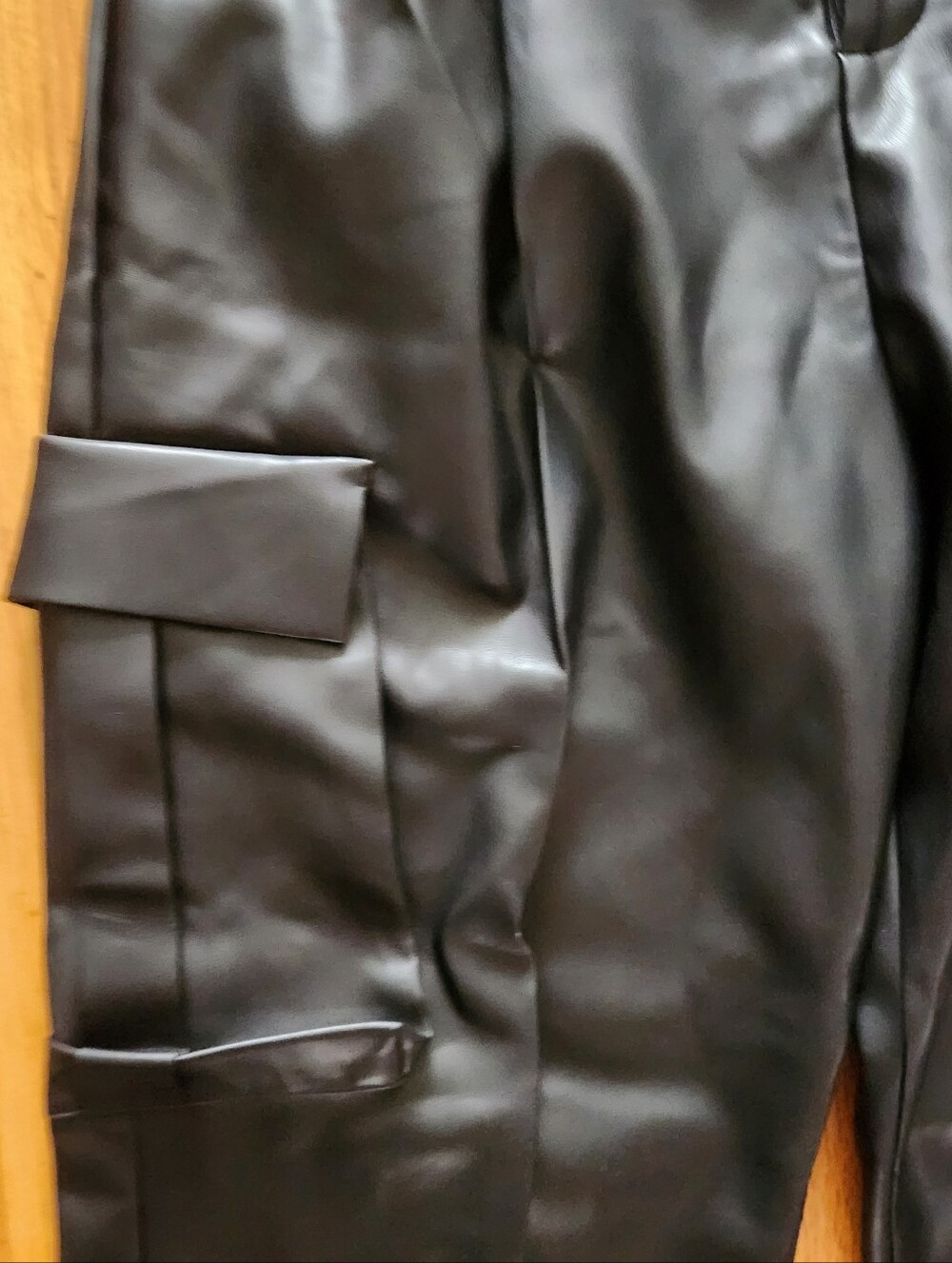NWT Maniere De Voir Black Faux Leather Wide Leg Cargo Pants Size 8 - Picture 4 of 9